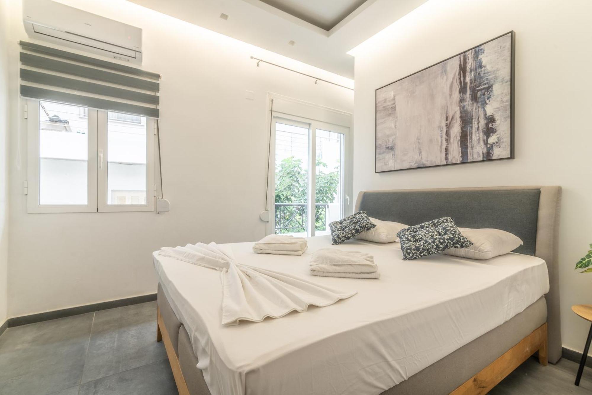 Misty Grey Apartment Near City Centre Heraklion  Exterior photo