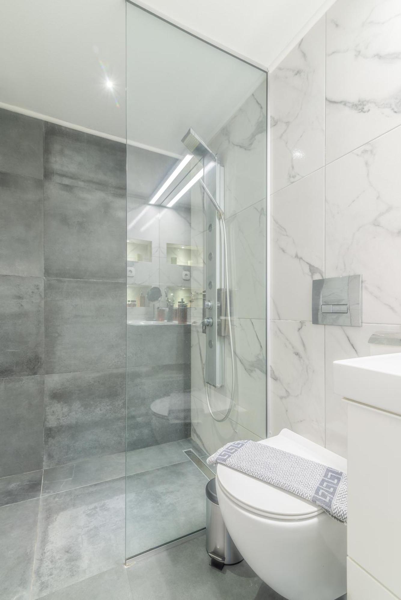 Misty Grey Apartment Near City Centre Heraklion  Exterior photo